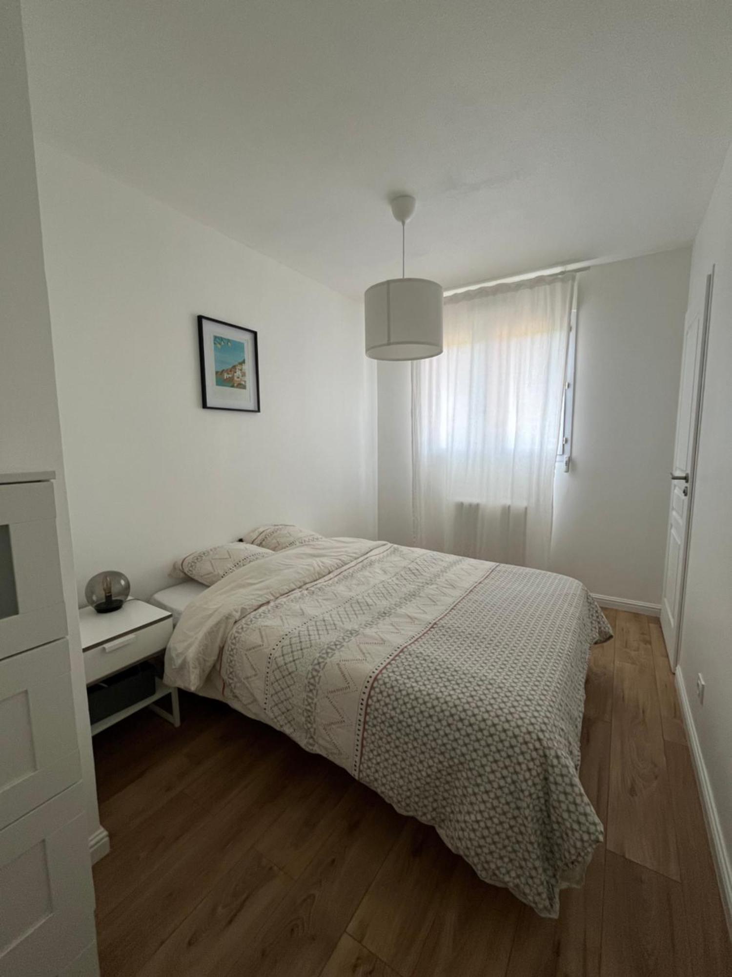 Appartement Cosy Et Confortable Сен-Жени-Лаваль Экстерьер фото