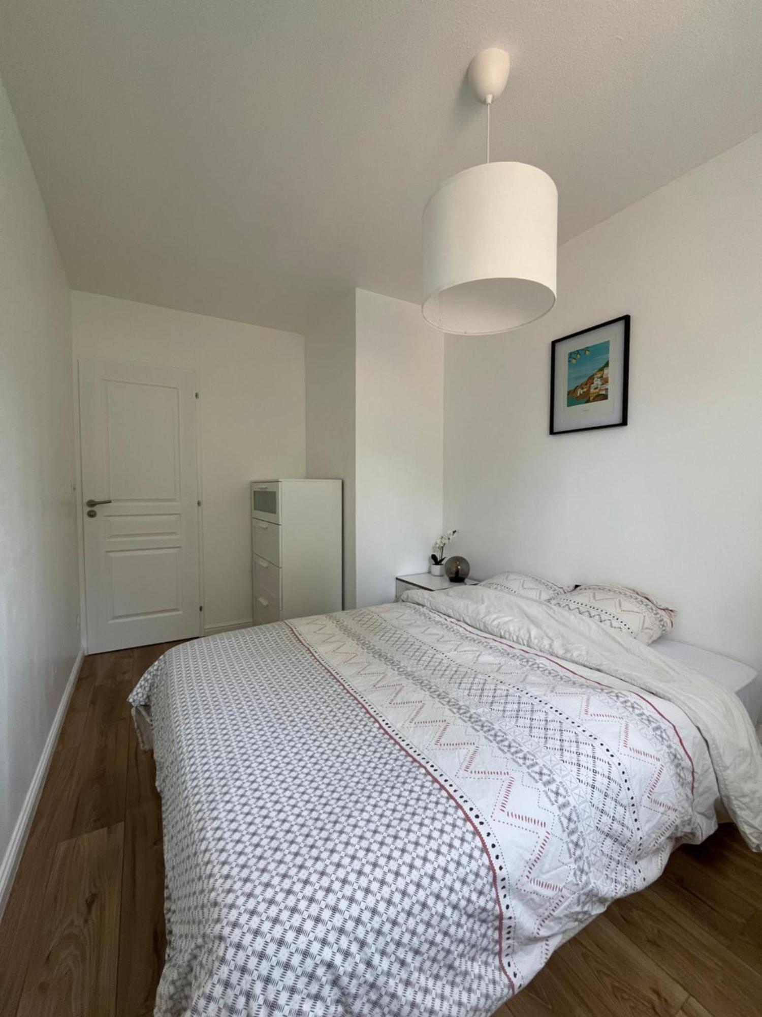 Appartement Cosy Et Confortable Сен-Жени-Лаваль Экстерьер фото